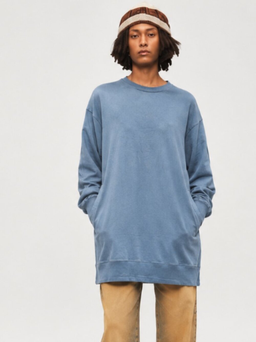 6397 Long Cotton Crewneck Sweater with Pockets Unisex Size Large $425